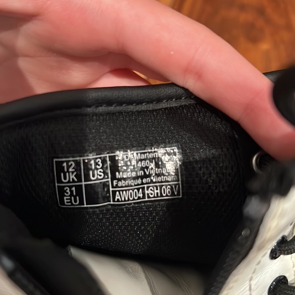White Dr.Martens size 13 kids - Picture 3 of 3